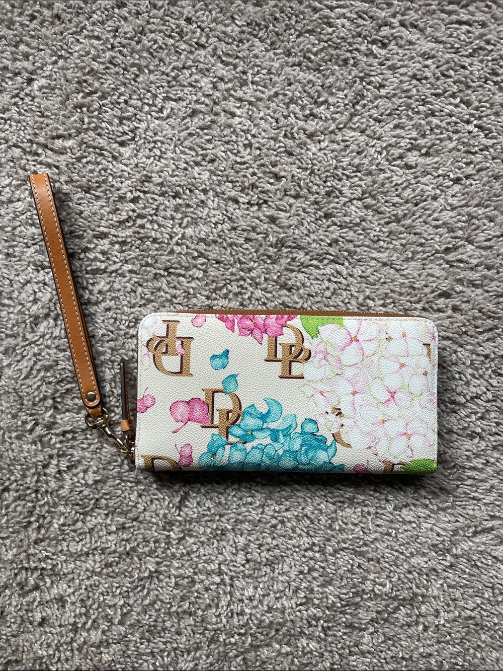 Dooney and Burke Floral Hydrangea Zip Around Wristlet Wallet - Cream Multicolor